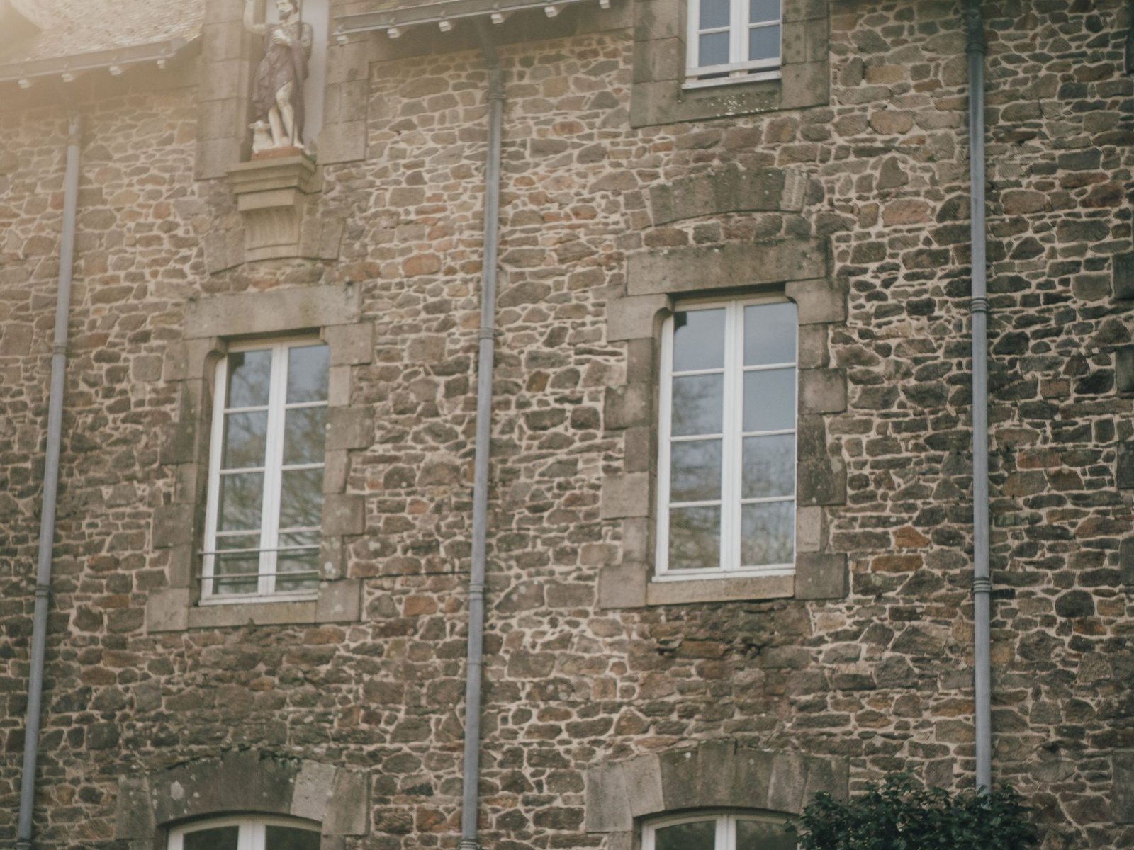 Trois maisons, une même exigence.